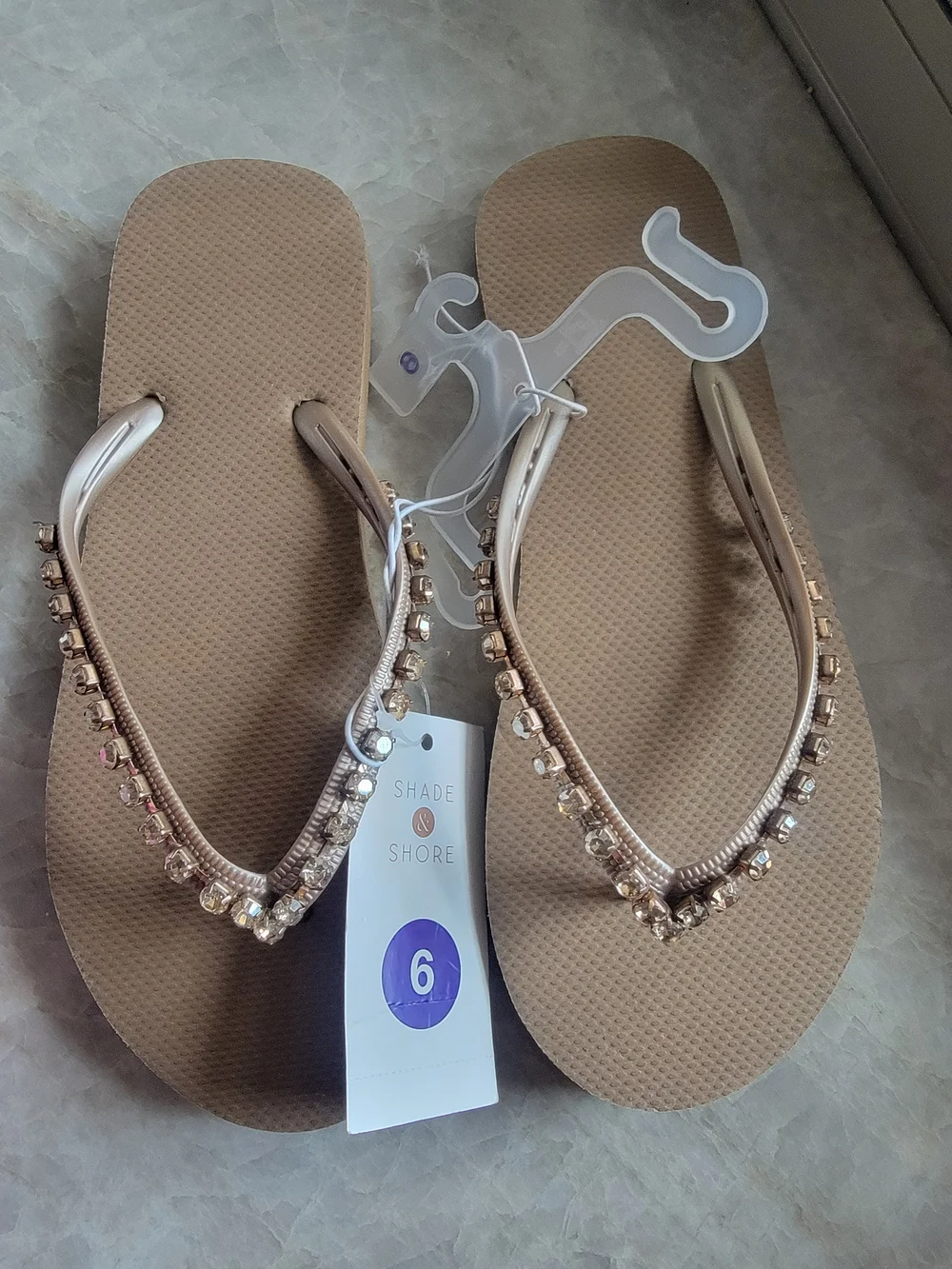 Bundle of 3 Sandals (2 Shade & Shore & 1 Universal Thread) Sz 6 ($45)